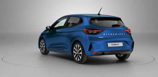 Car image 5