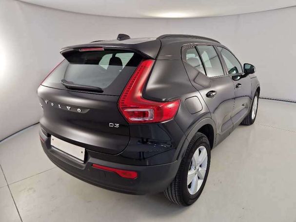 Volvo XC40 D3 Momentum 110 kW image number 4