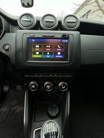 Car image 30