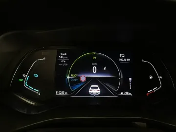 Car image 26