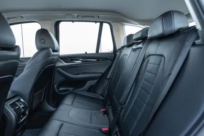 Car image 45
