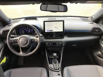 Car image 12