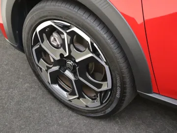 Car image 33