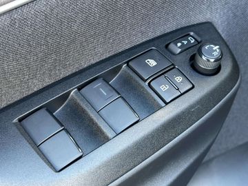 Car image 31