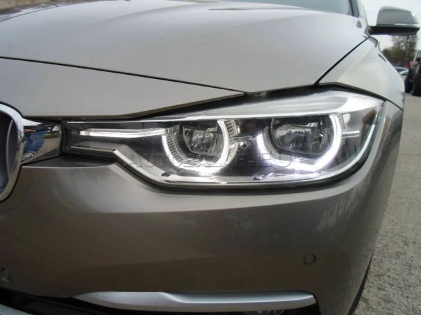 BMW 320d Touring xDrive 140 kW image number 6