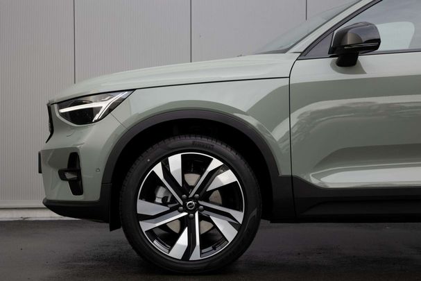 Volvo XC40 B3 Ultra Dark 120 kW image number 18