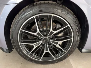Car image 21