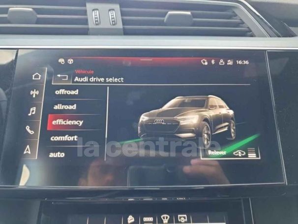 Audi e-tron 55 quattro 300 kW image number 30