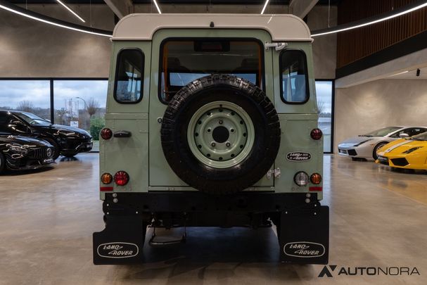 Land Rover Defender 90 Station Wagon 90 kW image number 9