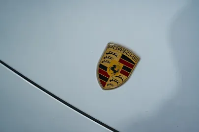 Car image 38