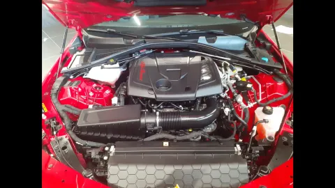 Car image 19