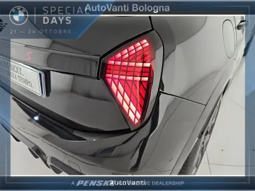 Car image 37