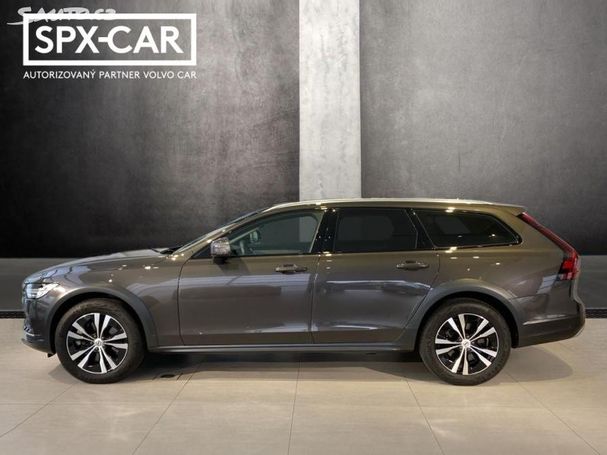 Volvo V90 Cross Country B4 Pro AWD 145 kW image number 2