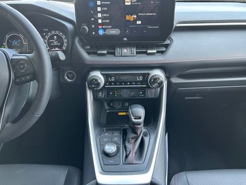 Car image 12