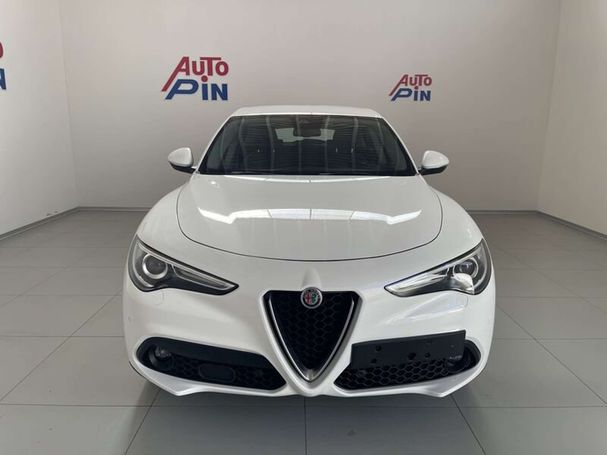 Alfa Romeo Stelvio AT8 Super 118 kW image number 3