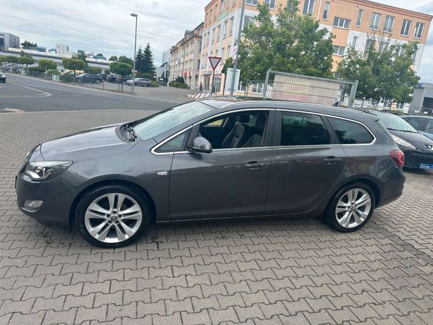 Opel Astra Sports Tourer 1.4 103 kW image number 2