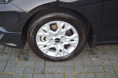 Car image 36