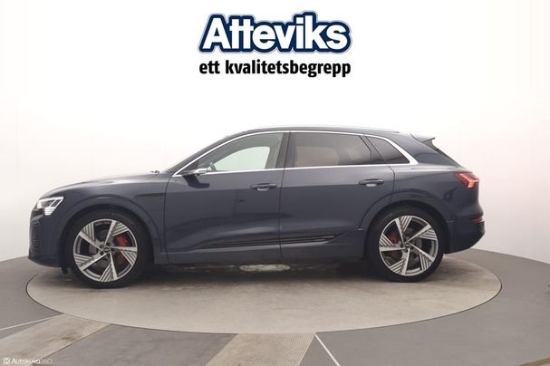 Audi Q8 55 quattro e-tron S-line 304 kW image number 5