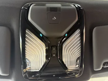 Car image 39