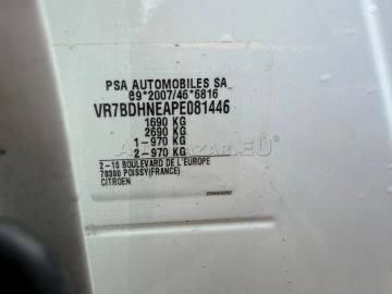 Car image 47