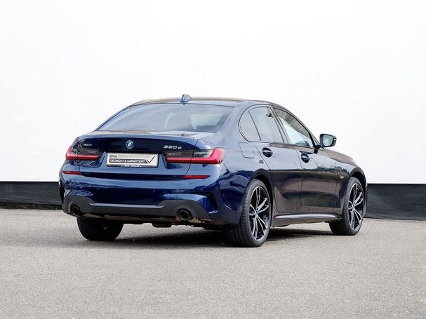 BMW 330 e M Sport xDrive 215 kW image number 4