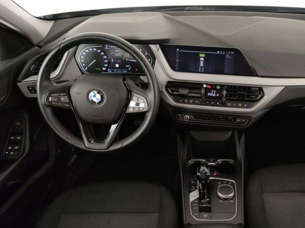 BMW 118i Advantage 100 kW image number 9