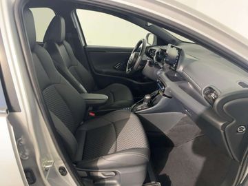 Car image 12