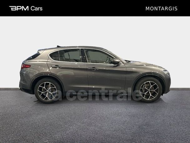 Alfa Romeo Stelvio 2.2 Diesel AT8 118 kW image number 4