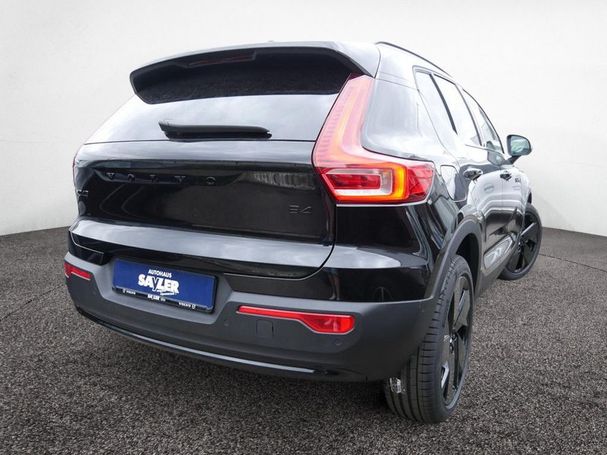 Volvo XC40 B4 Plus Black Edition 145 kW image number 2