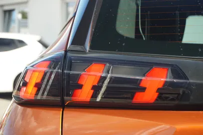 Car image 31