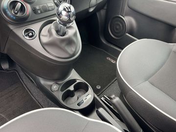 Car image 14