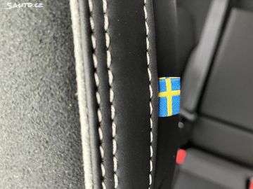 Car image 36