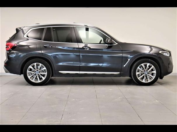 BMW X3 xDrive 137 kW image number 3