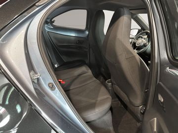 Car image 11