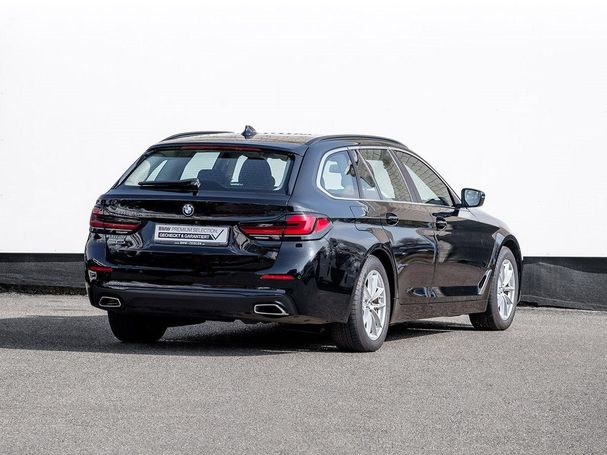 BMW 520d Touring 140 kW image number 2