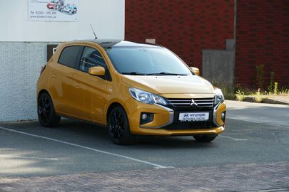 Car image 2