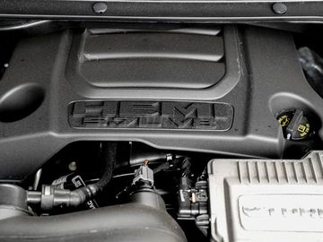 Car image 32