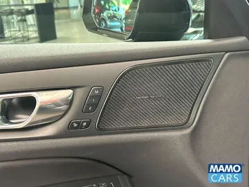Car image 34