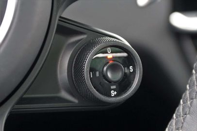 Car image 36