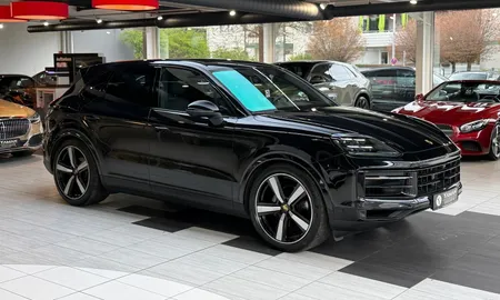 Car image 3