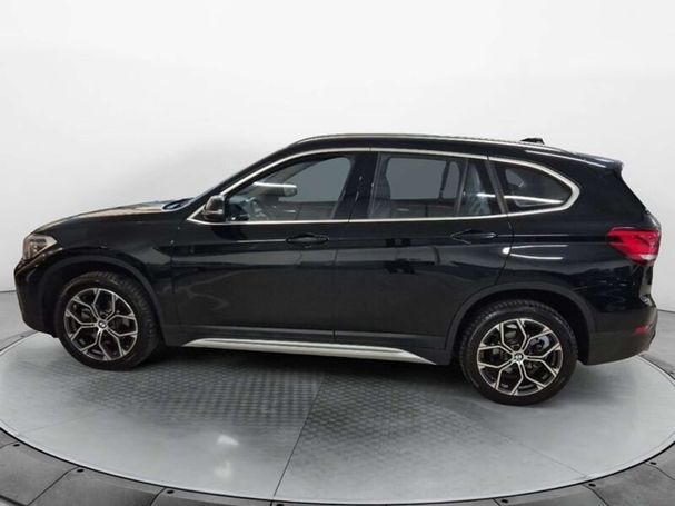 BMW X1 sDrive18d Advantage 110 kW image number 10