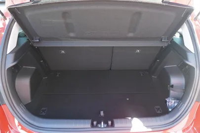 Car image 37