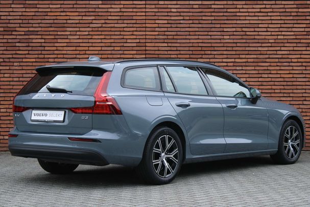 Volvo V60 B3 Essential 120 kW image number 2