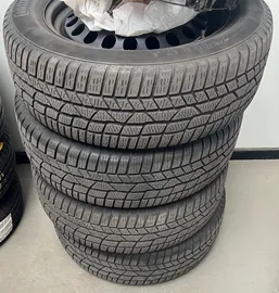 Car image 29