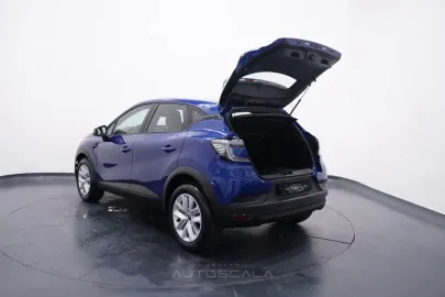 Car image 29