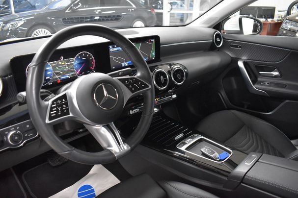 Mercedes-Benz A 220 140 kW image number 7