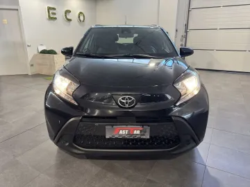 Car image 30