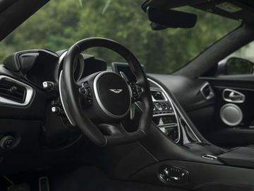 Car image 31