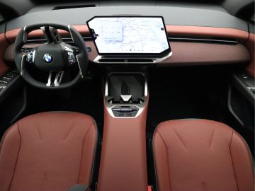 Car image 32