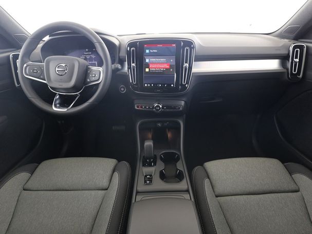 Volvo XC40 B3 Core 120 kW image number 7